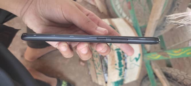 Infinix Hot 9 Play all ok ha panal or back change ha or btrrey be new