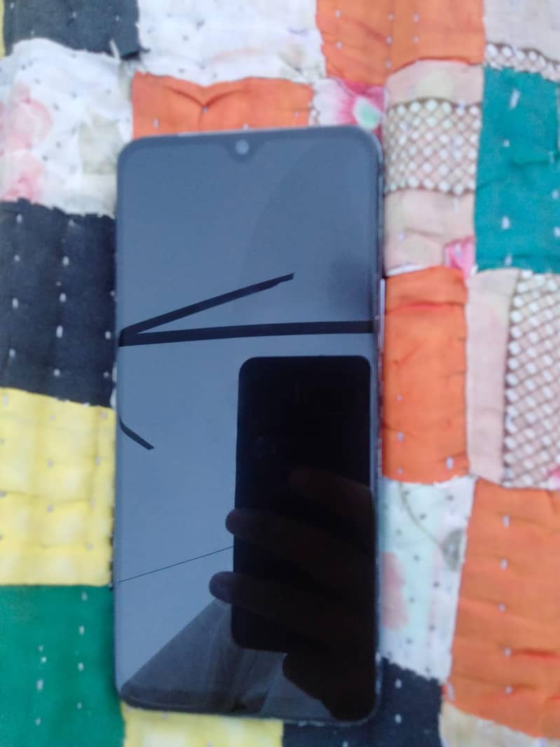 Vivo V21 4
