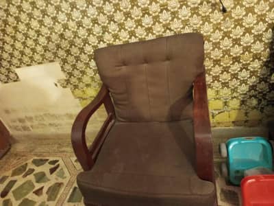 used sofa aet