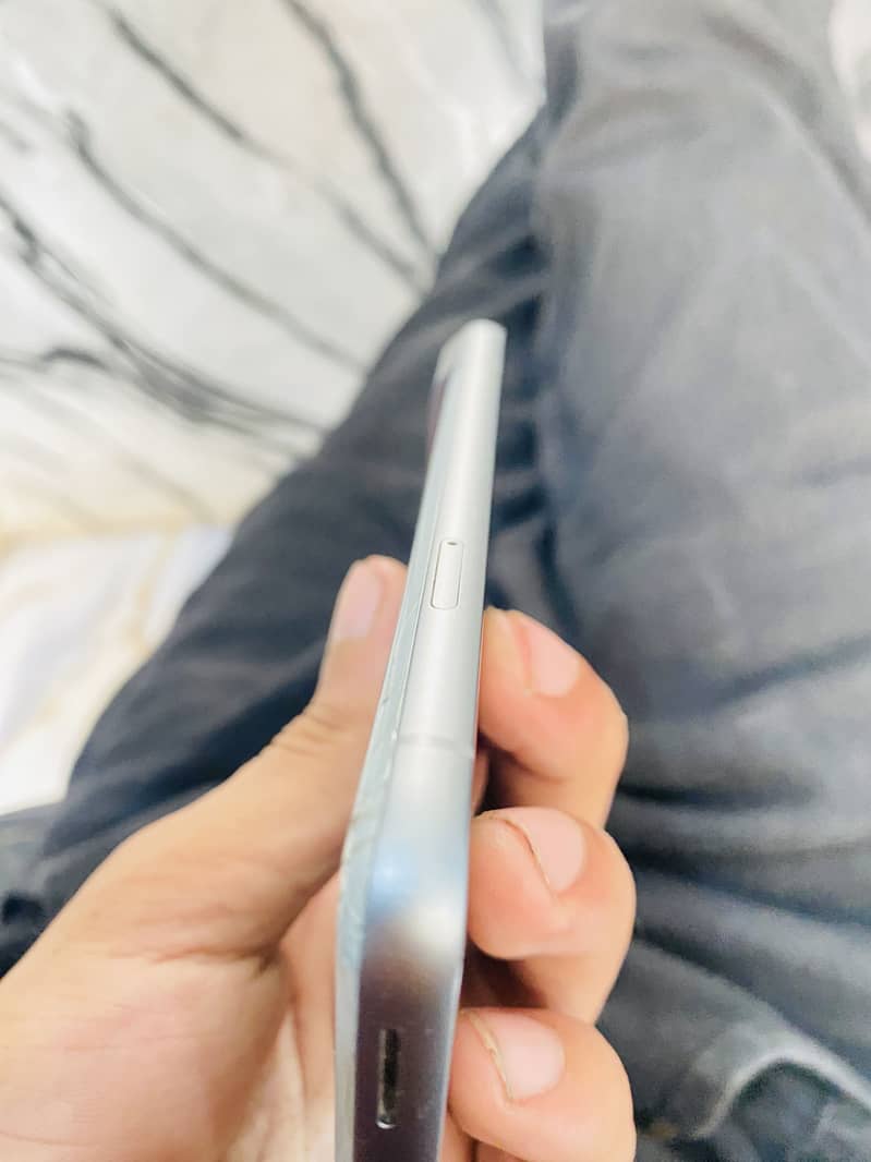 Google Pixel 8 1