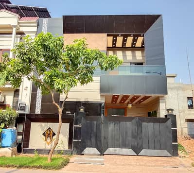05marla Double Heighted Beautiful Brand New House for Sale