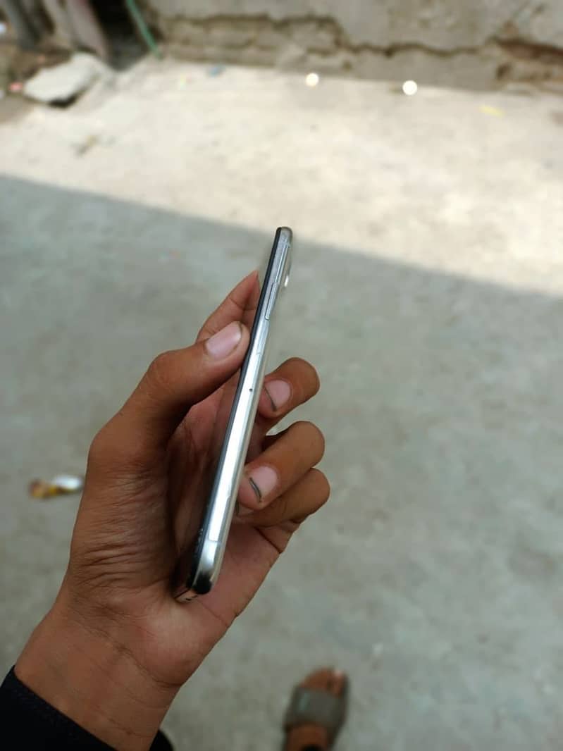 Apple iPhone X 1