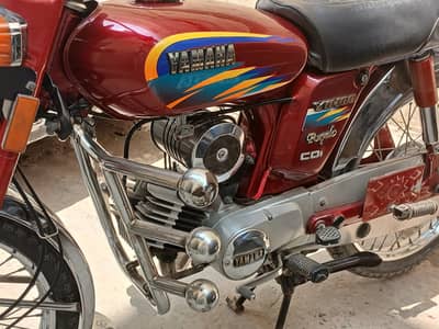 Yamaha bike for sale - well maintained-urgent sale