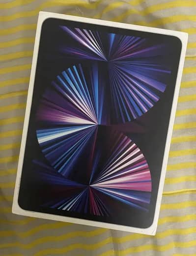 iPad Pro M1 3rd Generation 255GB Apple Pencil Case Full Box