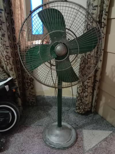 padistal fan