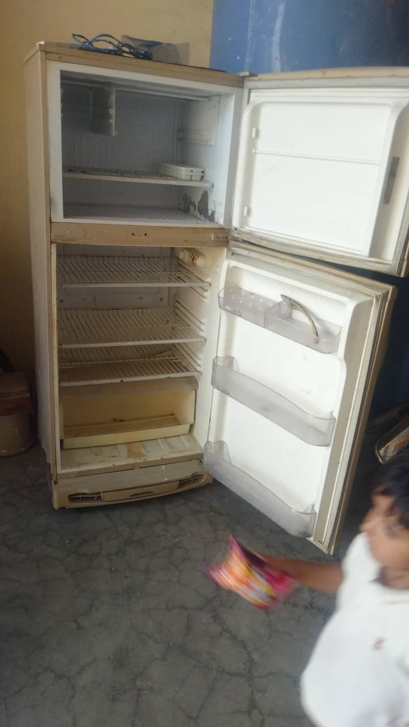 PEL Refrigerator Medium Size | Good Condition | Fully Working 1