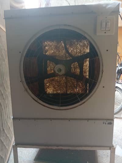 room coolar very good condition