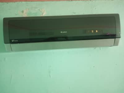 1.5 ton gree c for sale new condition