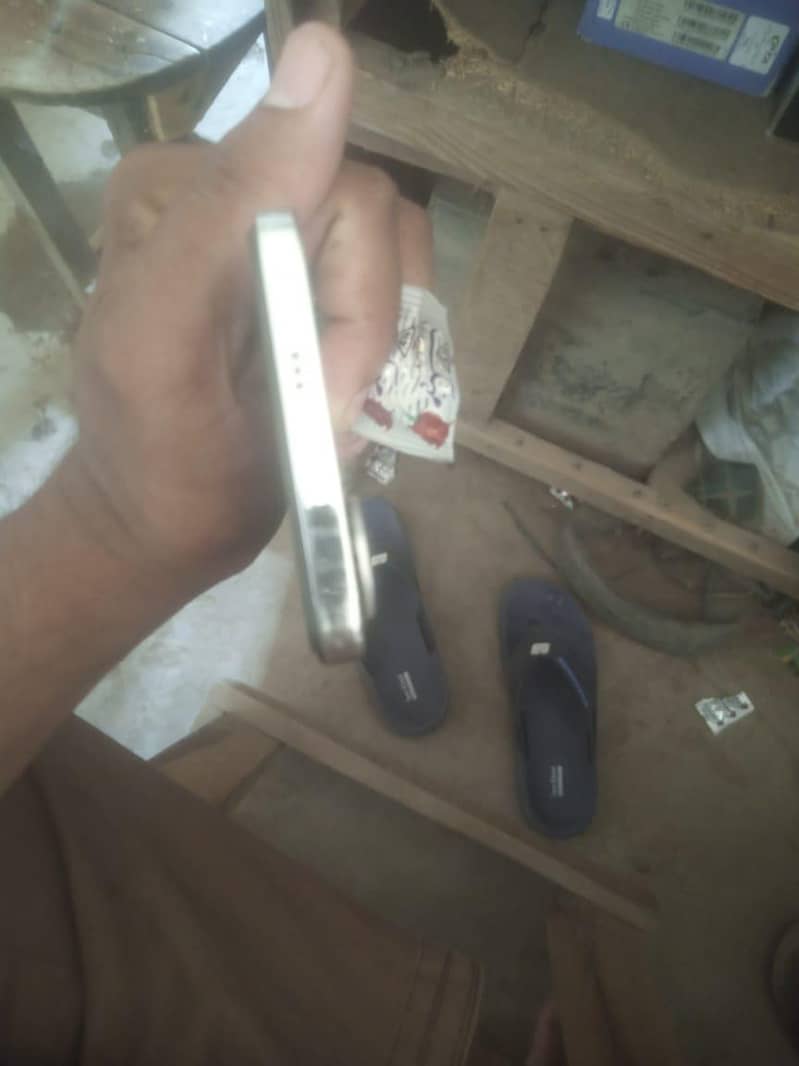 Tecno CAMON 20 7