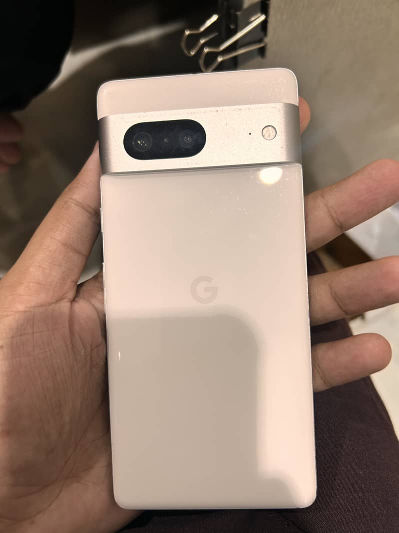 Google Pixel 7 5