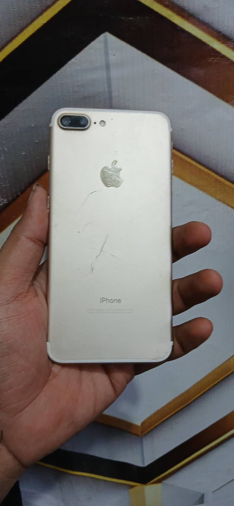 Apple iPhone 7 Plus 0