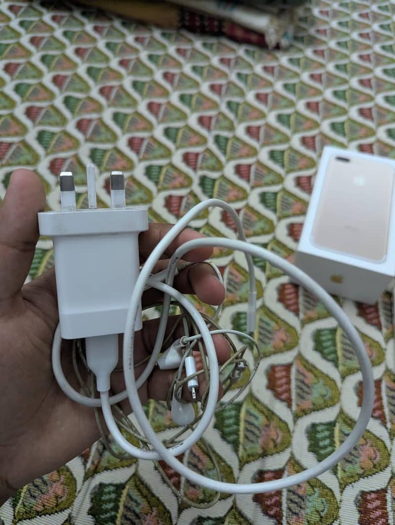 Apple iPhone 7 Plus 7