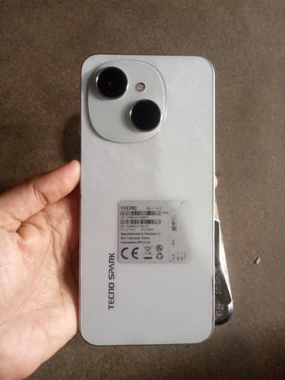 Tecno Spark Go 1