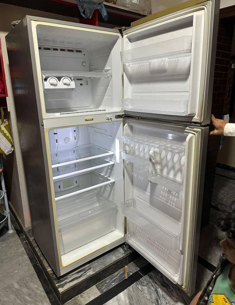 refrigerator 2