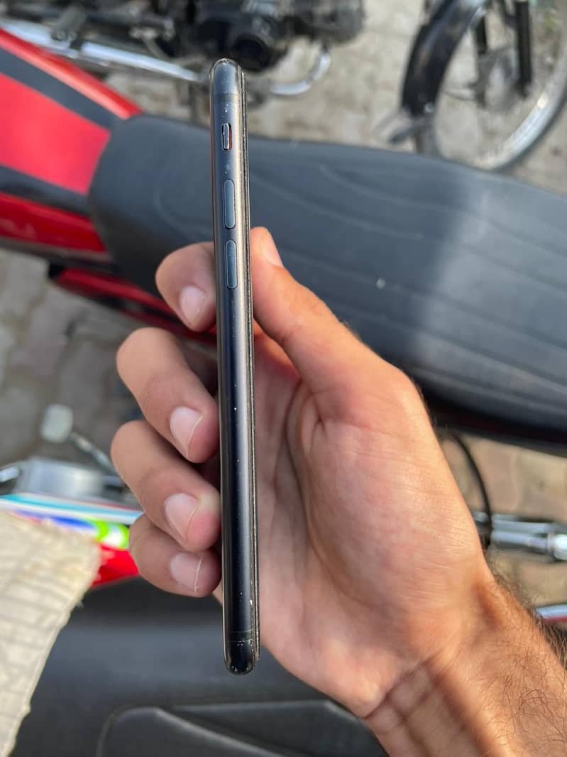 Apple iPhone SE 3