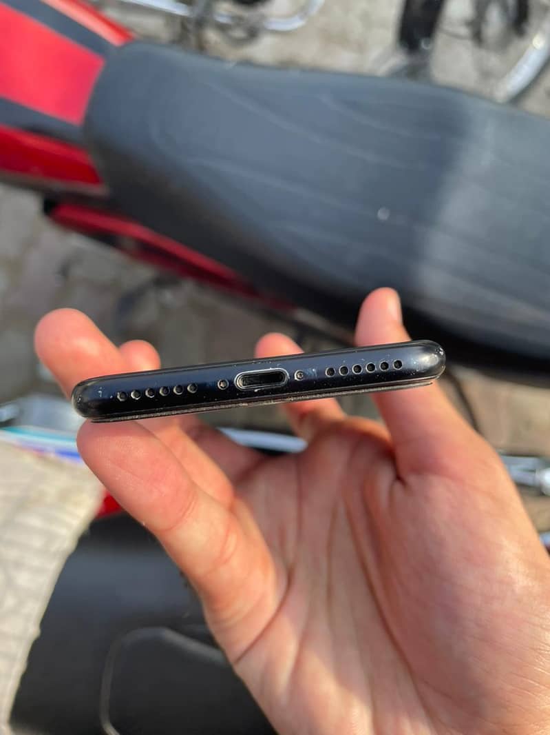Apple iPhone SE 4