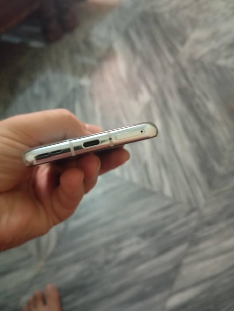One Plus 9 pro 5g 10/10 4
