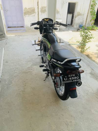 Deluxe 125 model 2015