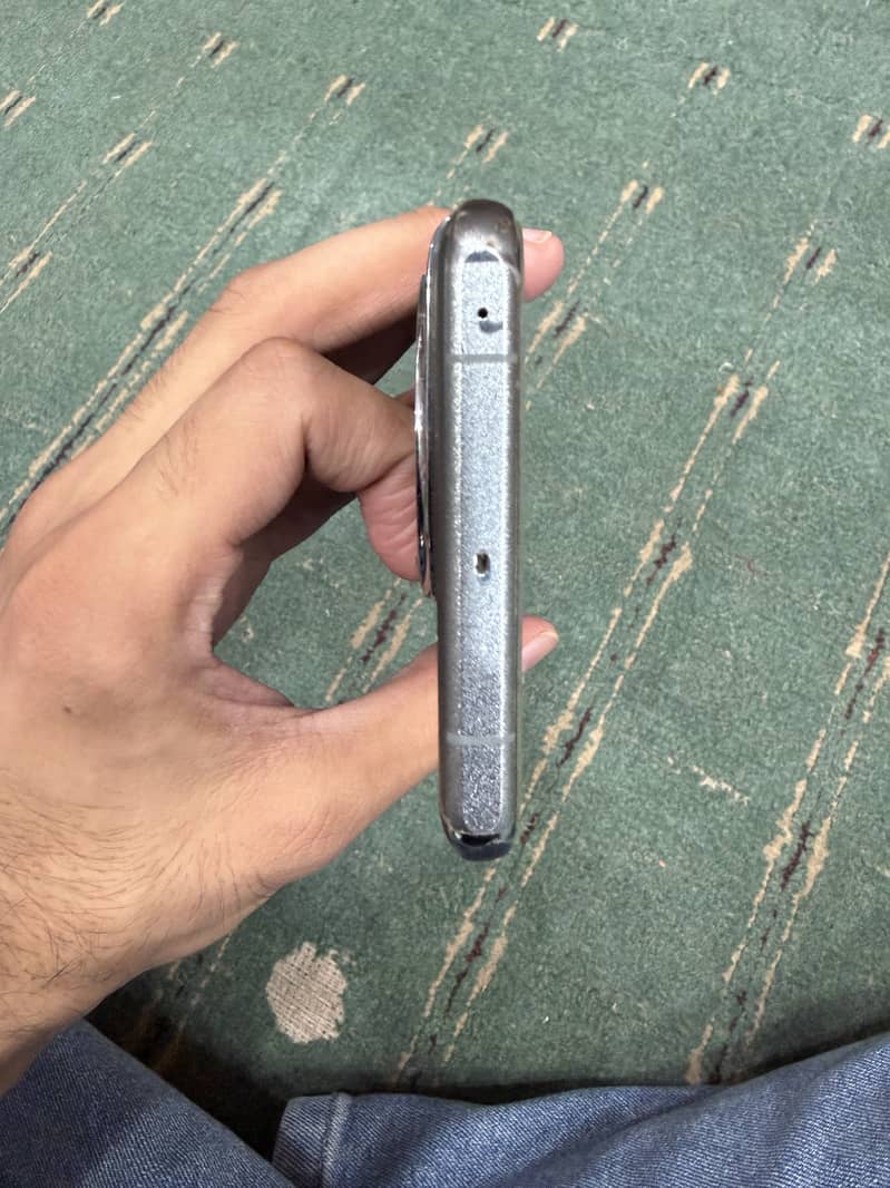 One Plus 11 4