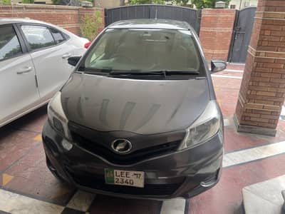 Toyota Vitz 2013