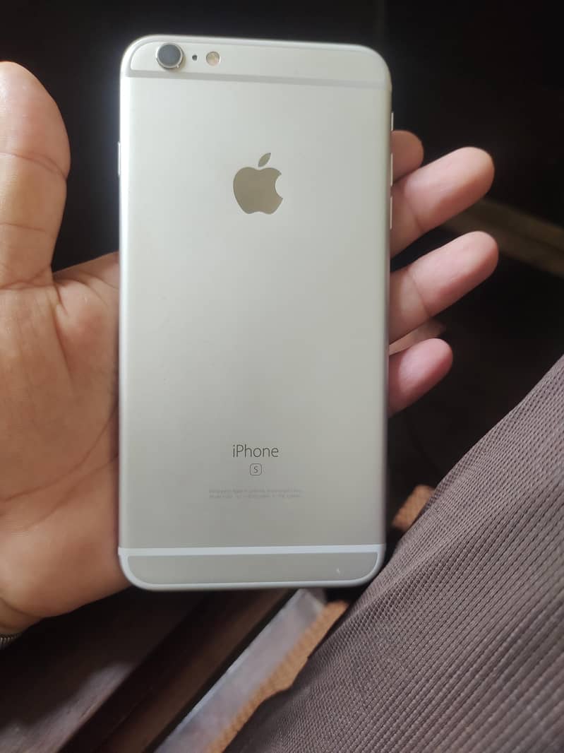 Apple iPhone 6 Plus 1