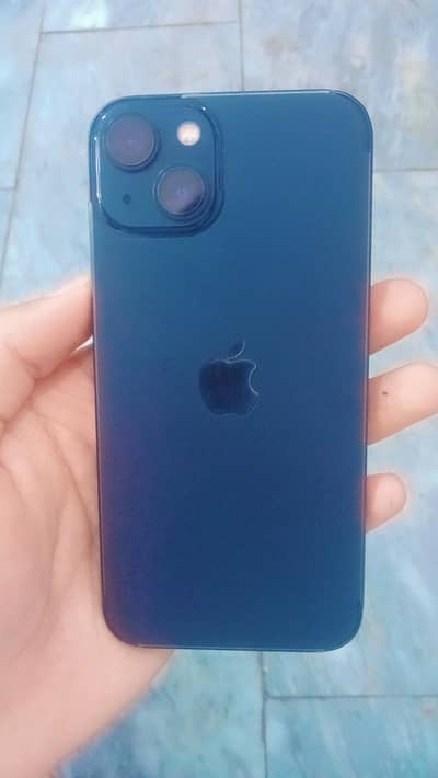 Apple iPhone 13