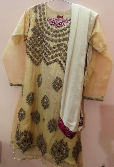 Elegant Cream Heavy Embroidered 3 Piece Dress | Ready to Wear
