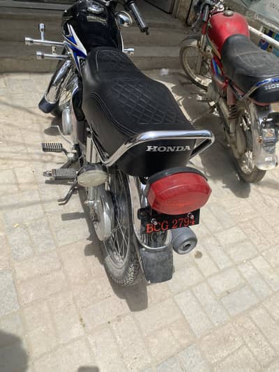 Honda 125 model very good condition