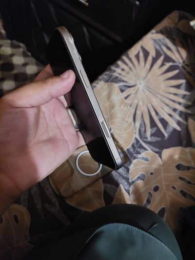 Apple iPhone 16 Pro Max 03709271776