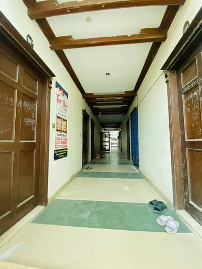 1st Floor Studio In D-17 Market , Park Face , Cda Approved