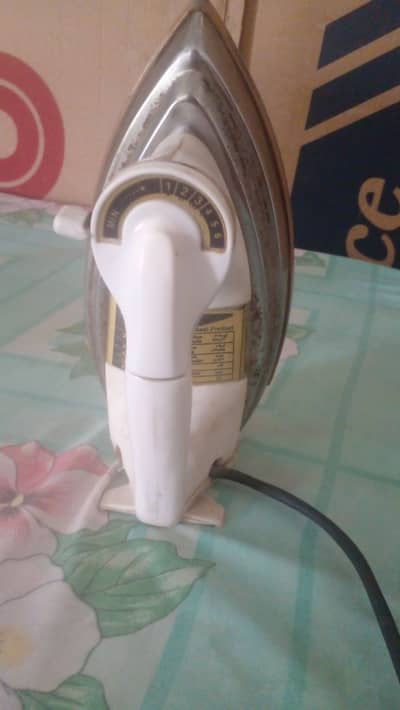Panasonic,dry iron,used for 5 years.