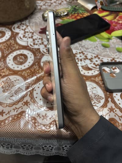Infinix Hot 30 Play