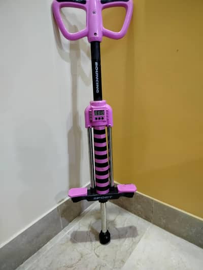 JUMPING POGO STICK