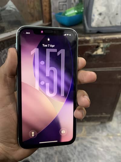 Apple iPhone 11