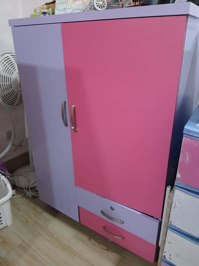 Kids wardrobe/almari