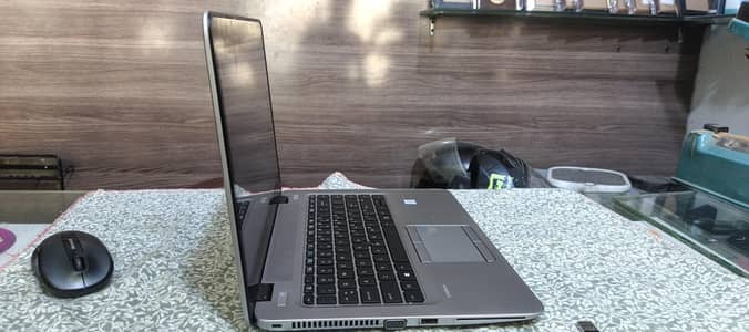 HP Elitebook 840 G3 i7-6 Gen (8gb Ram /Drive 256 ssd)