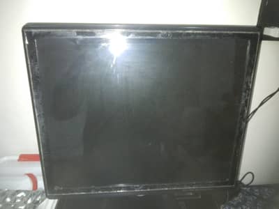 computer for sale NO MOUSE OR SPEAKERS