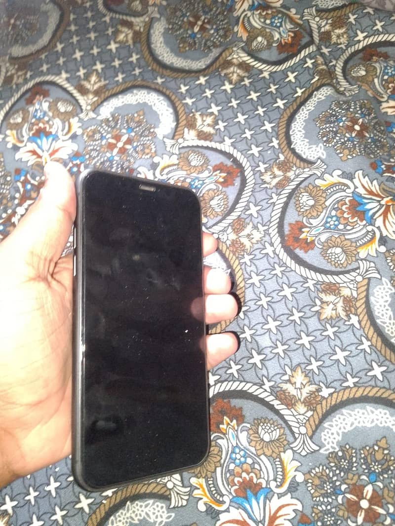 Apple iPhone 11 1