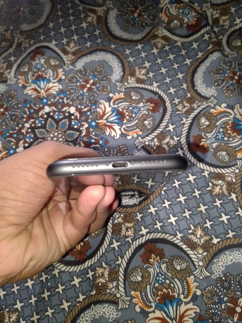 Apple iPhone 11 2