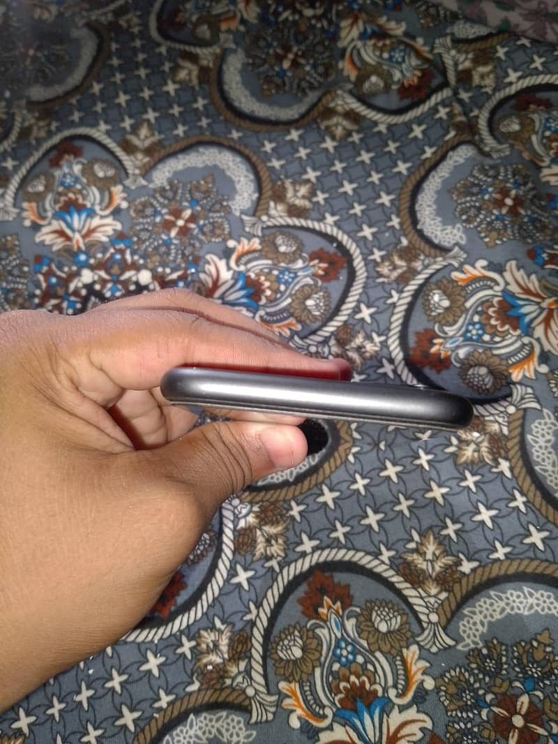 Apple iPhone 11 8
