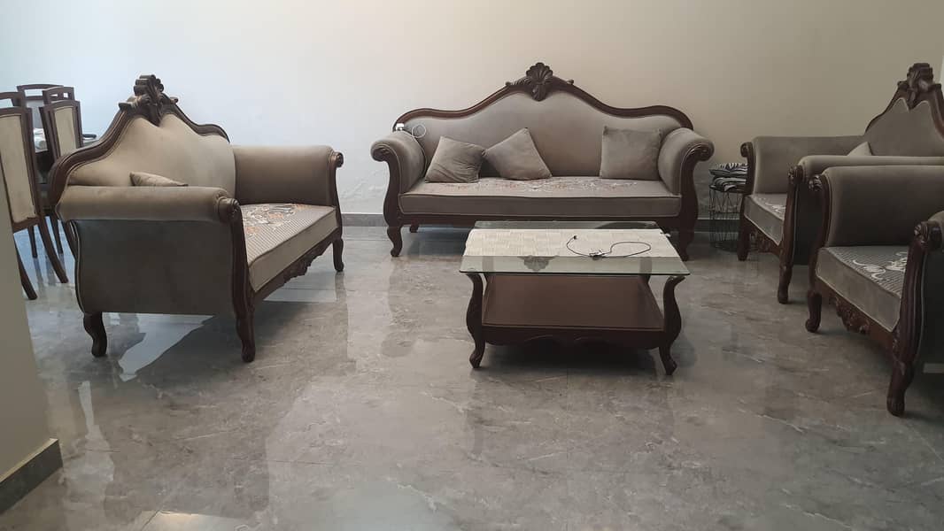 sofa set with table 1