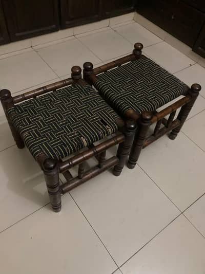 Traditional Chairs (peeray]