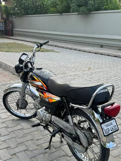 Honda CD 70 2024