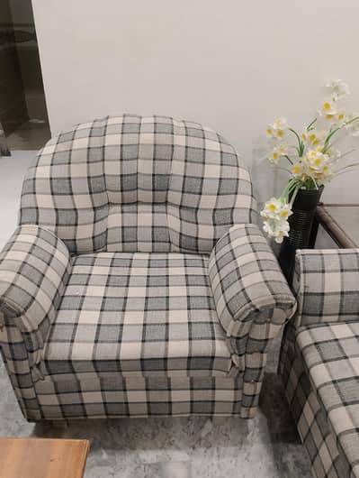 2x one seater and 1x three seater sofa sahiwal