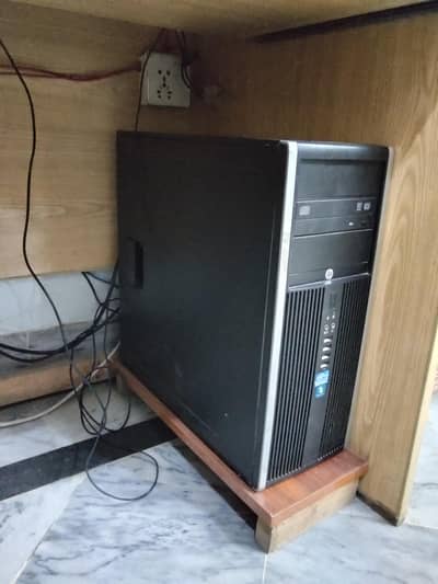 HP Compaq Elite 8300 CMT