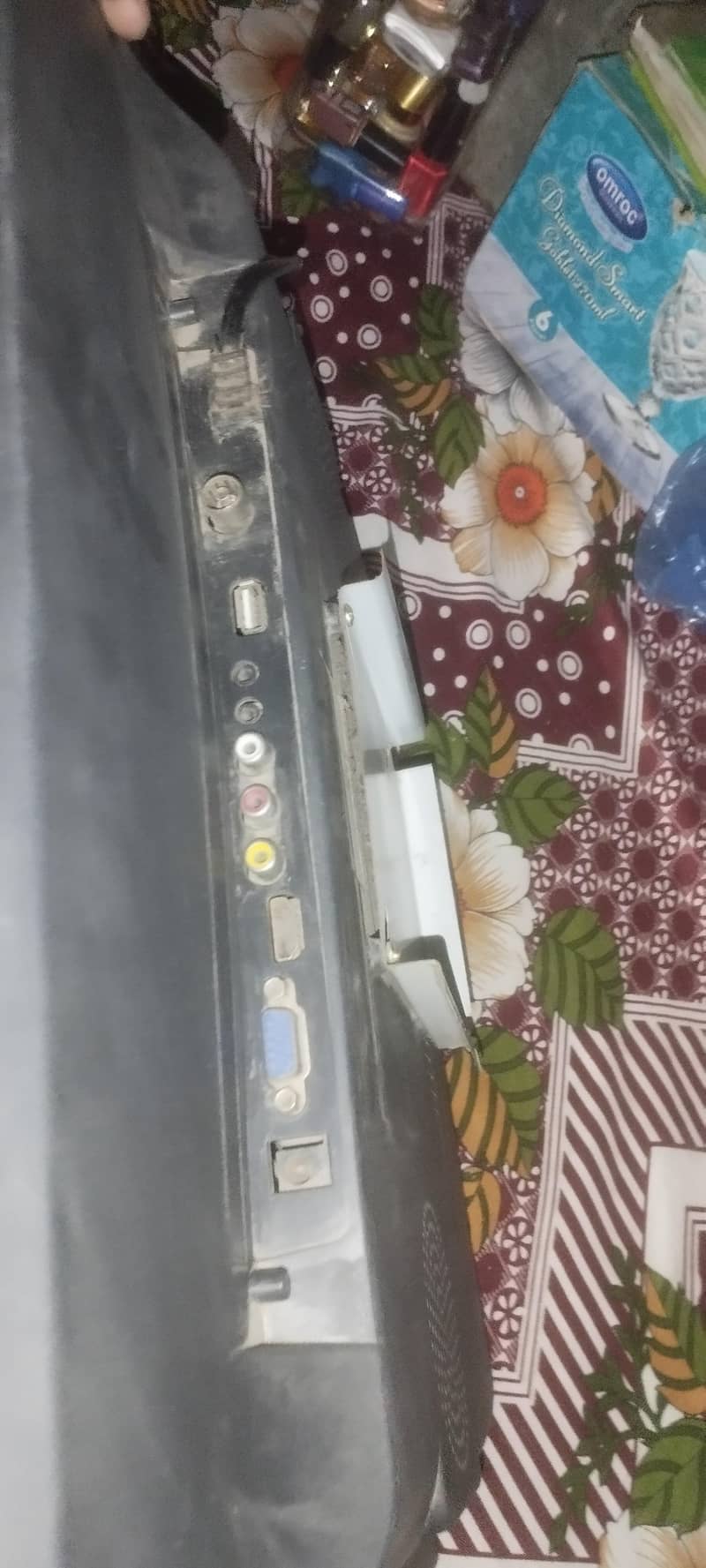 LCD TV 5
