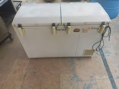 Double door D freezer 60000