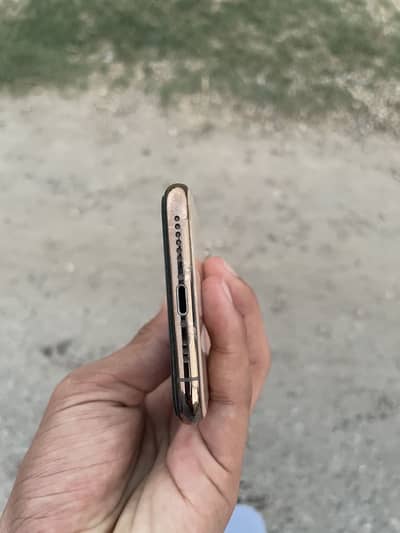 Apple iPhone XS