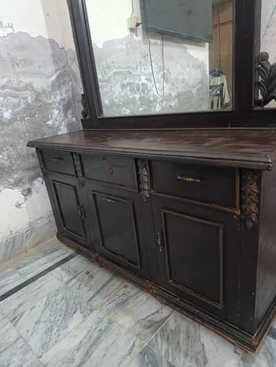 Solid wooden dressing table for urgent sale