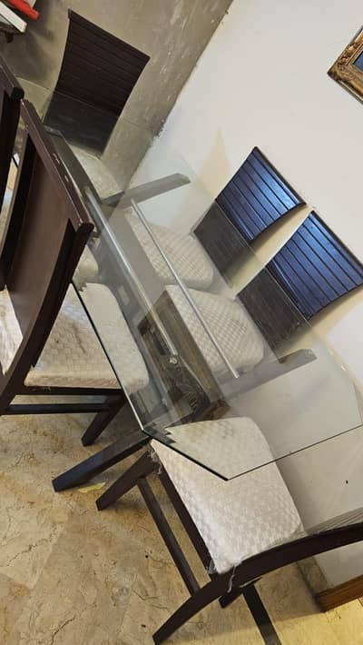 Dining table with 6 chairs